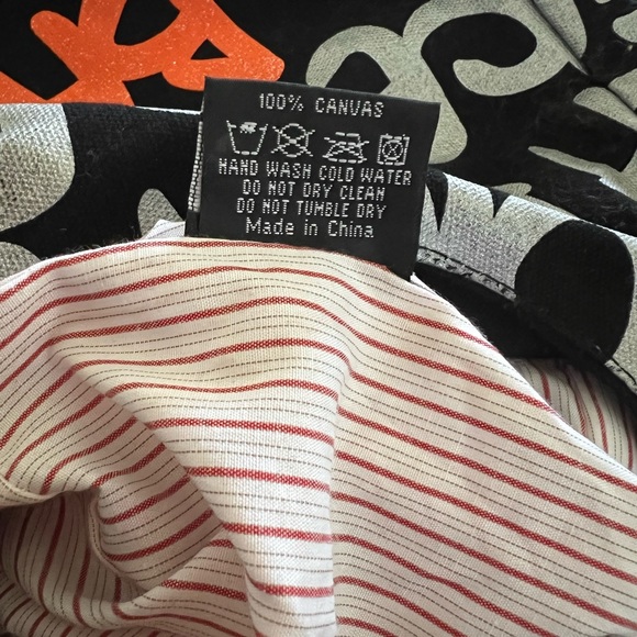 Robin Ruth Hobo Sling Bag - Picture 5 of 5